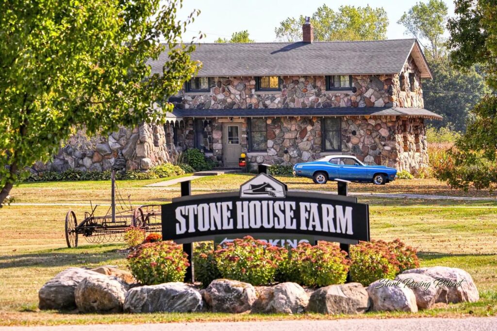 Stone House Farm, Bancroft (29 Min)