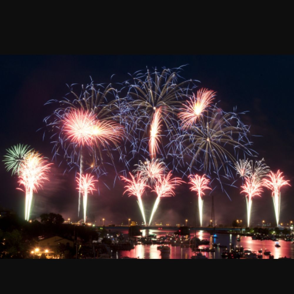 best free public fireworks